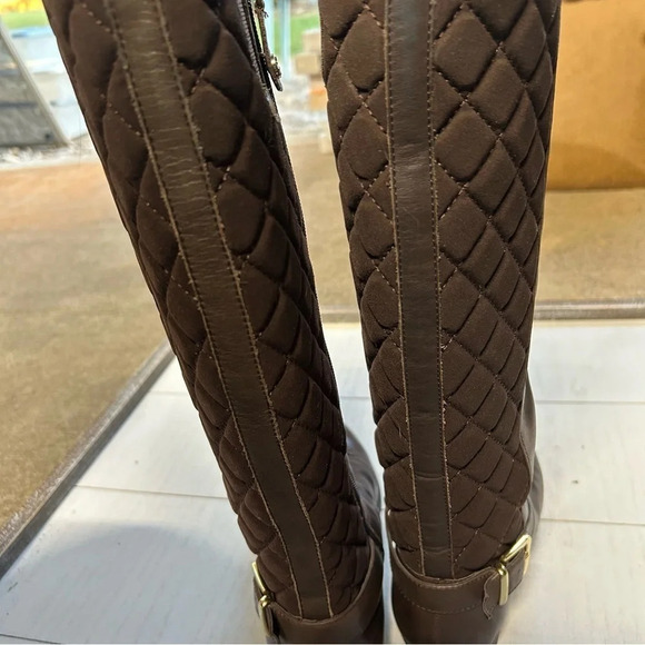 Isaac Mizrahi Tally Quilted Boot Dark Brown Leather Upper Riding Boot Womens 6.5 - Picture 7 of 11
